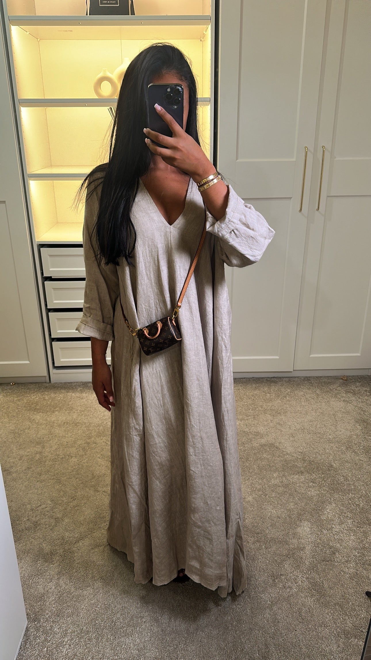 Robe large 100% lin matière noble.
